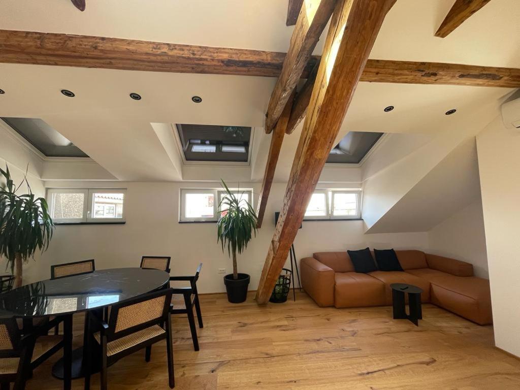 Split Rooftop Loft Exterior foto